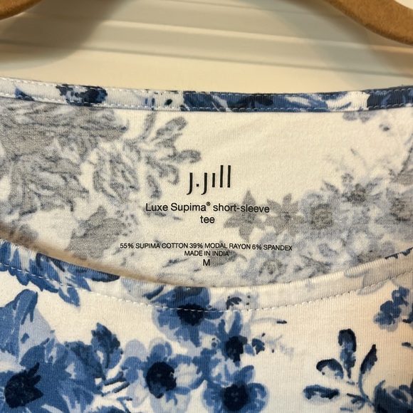 J.Jill Blue and White Floral Luxe Supima Short-Sleeve Women’s Tee Shirt - Size M - Picture 2 of 4